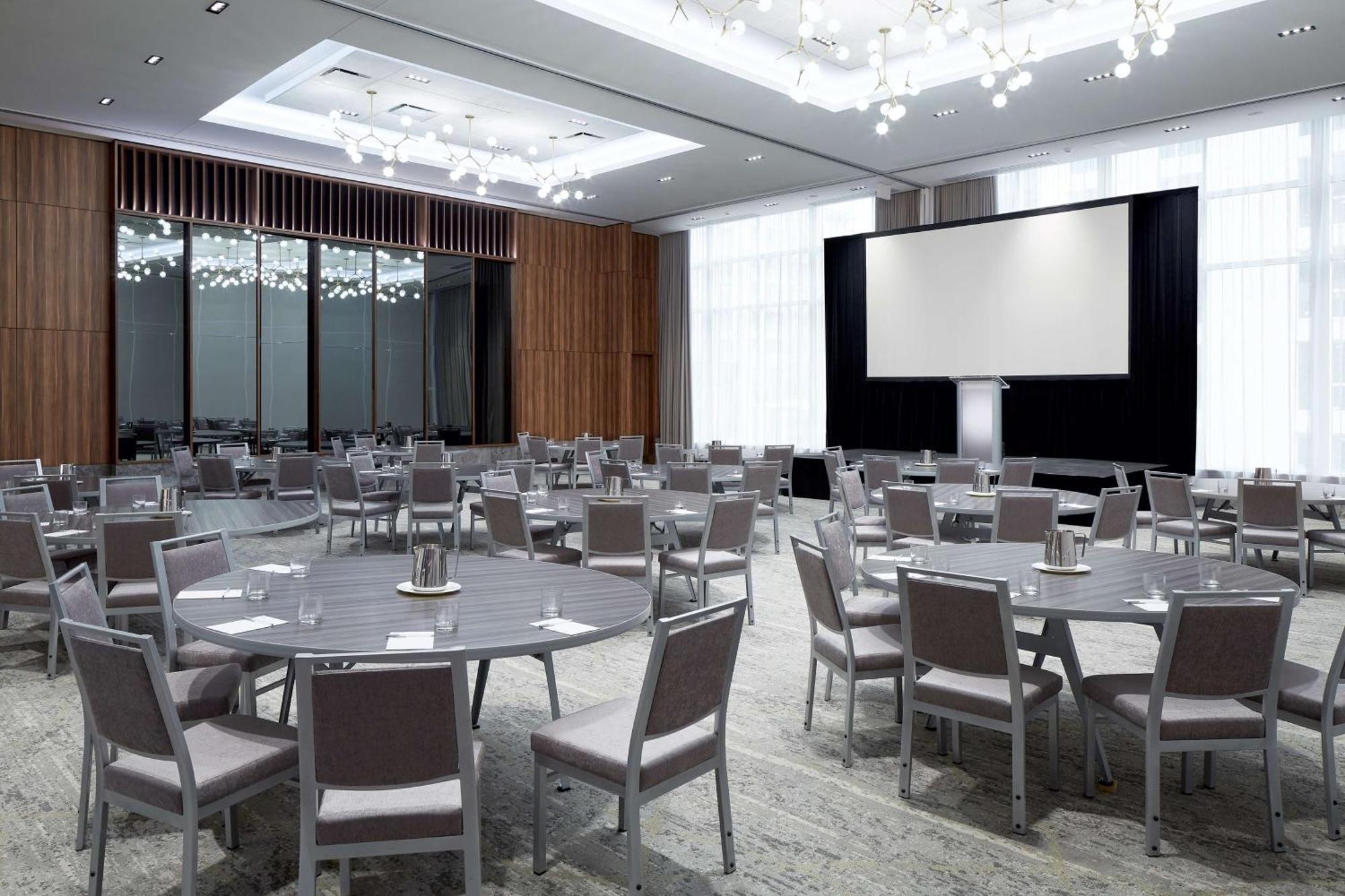 Homewood Suites By Hilton Montreal Midtown Buitenkant foto